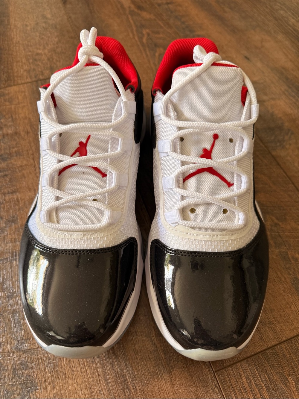 Nike Jordan 11 White/Black/Red ‘Bred’ Low-Top Sneakers